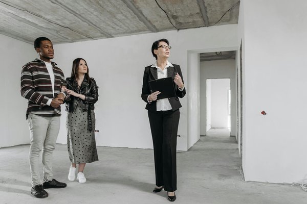 Fleurs artificielles : 10 raisons d'adopter la décoration intemporelle